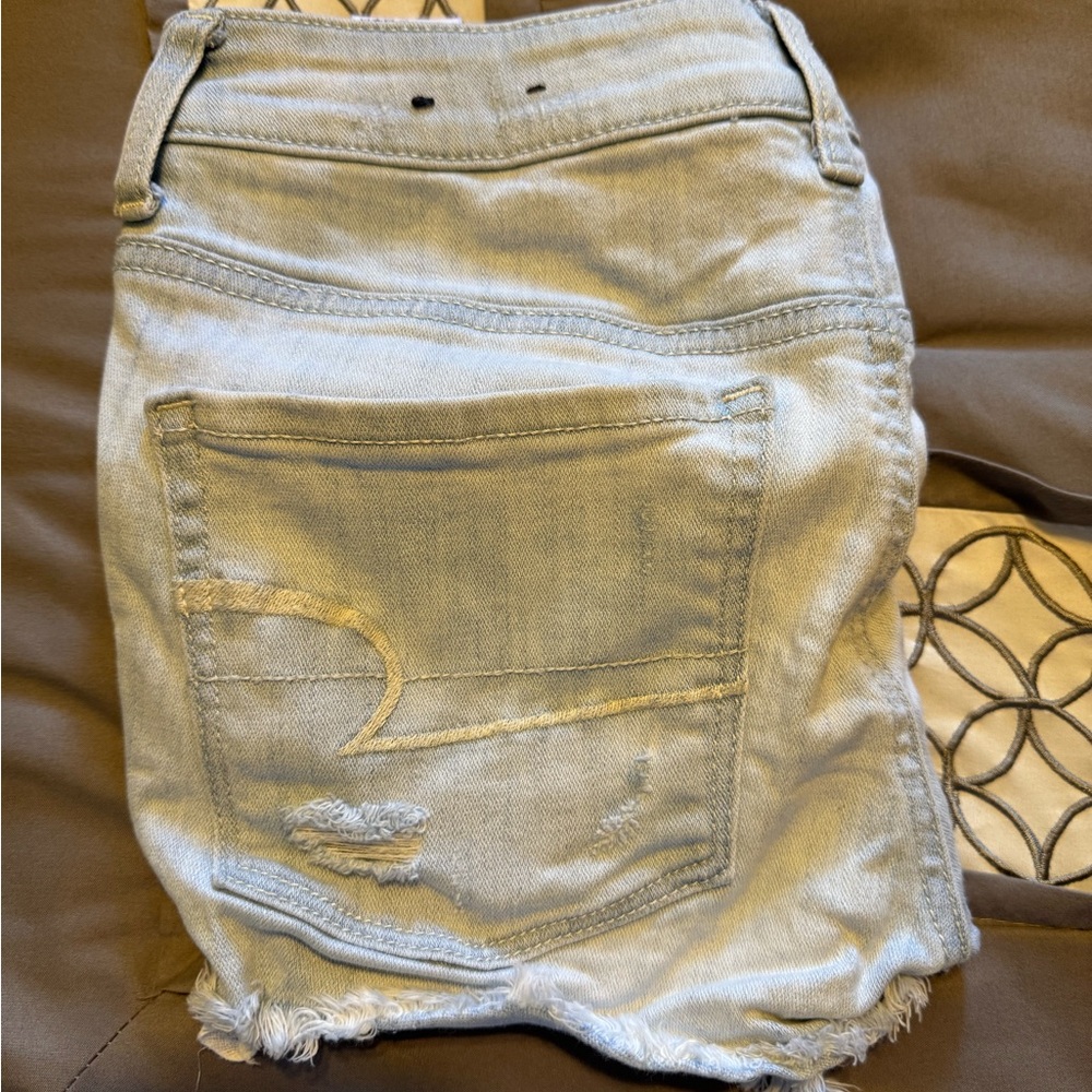 Women’s American Eagle Hi-Rise Shortie Size 4